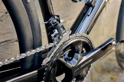 What to Do in Case of a Mechanical on the Road: Guide for Cyclists