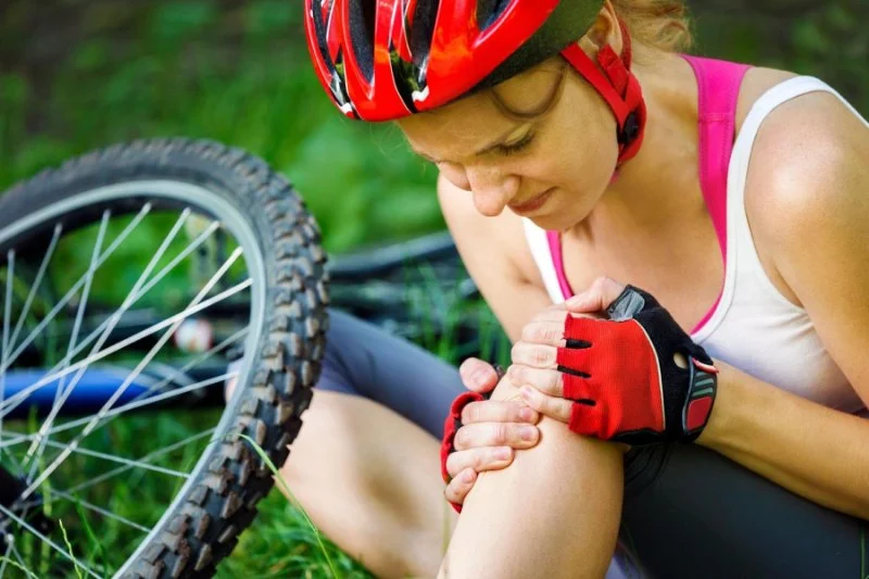 5 Common Causes of Knee Pain While Cycling and How to Fix Them