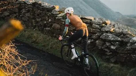 Top 10 Tips to Improve Your Climbing Technique and Climb Smarter