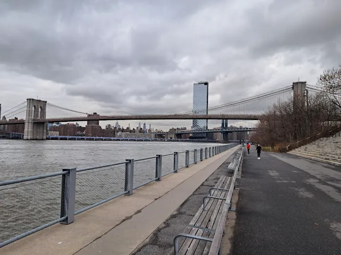 Brooklyn Bridge Park Greenway Picture 4