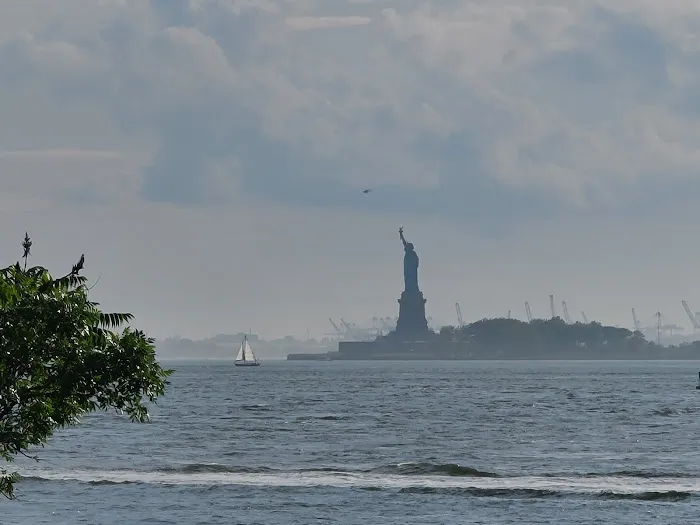 Brooklyn Bridge Park Greenway Picture 5