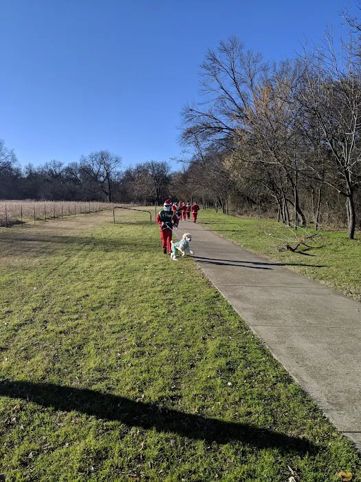 Waxahachie Creek Trail - Parking West Picture 2