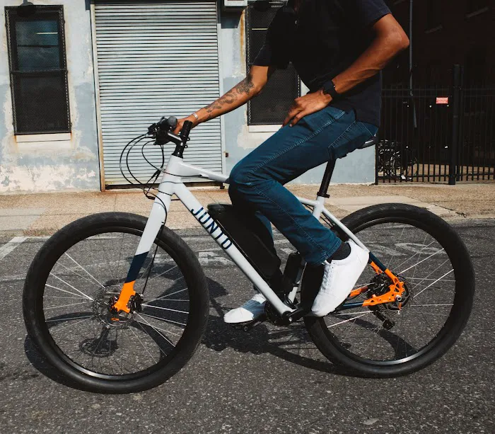 JUNTO Electric Bikes Picture 3