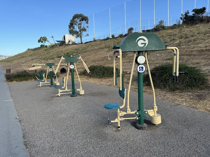 Outdoor Fitness Park Picture 2
