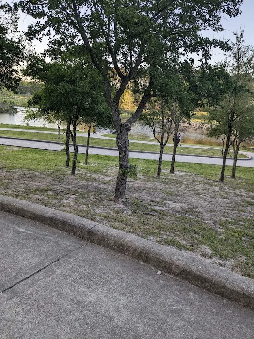 Halls Bayou Greenway Trail Picture 3