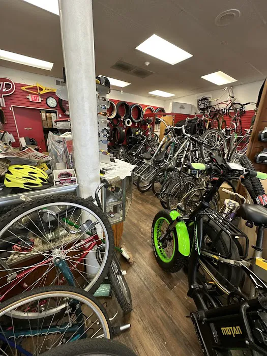 Pedaller Bike Shop Picture 4
