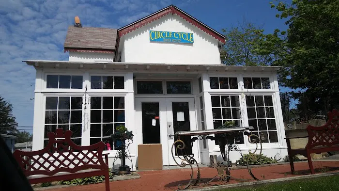 Circle Cycle Bike Shop Picture 2
