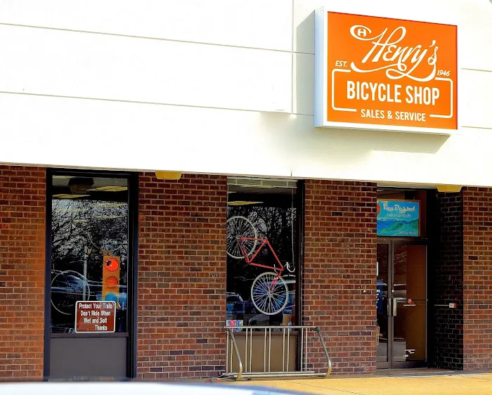 Henry's Bicycle Shop Picture 3