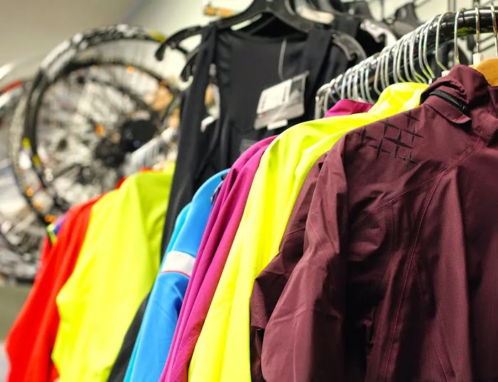 Henry's Bicycle Shop Picture 4