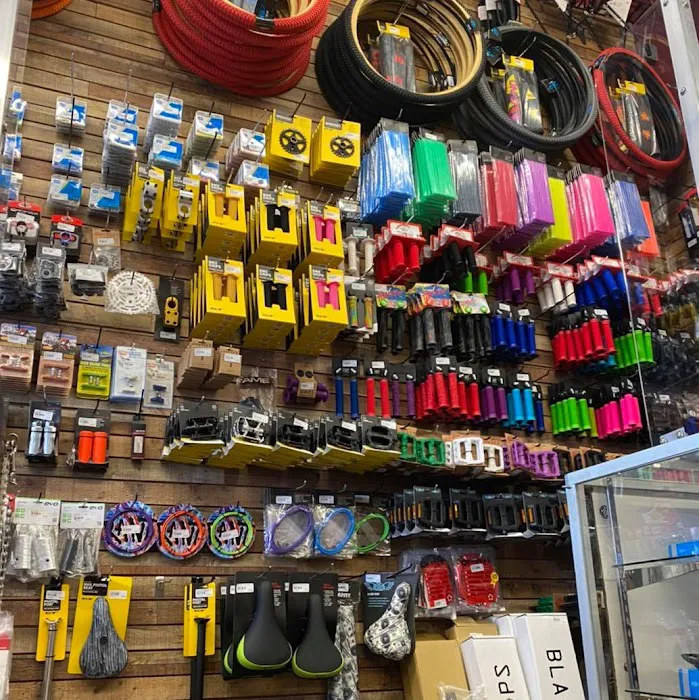 Peddler's Shop Picture 9