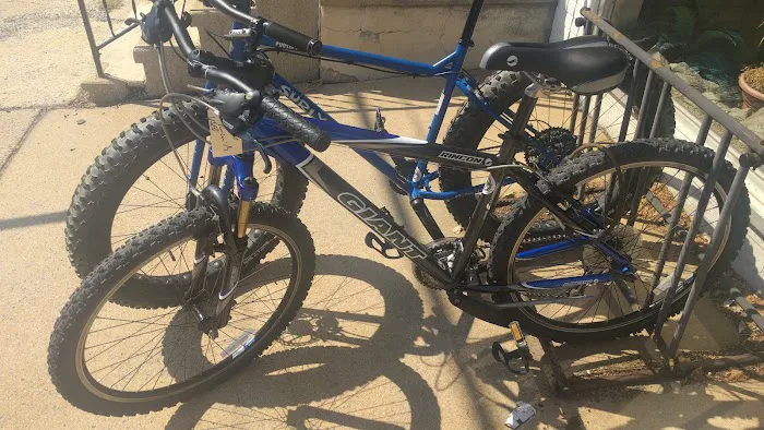 JB's Bike Shop Picture 1