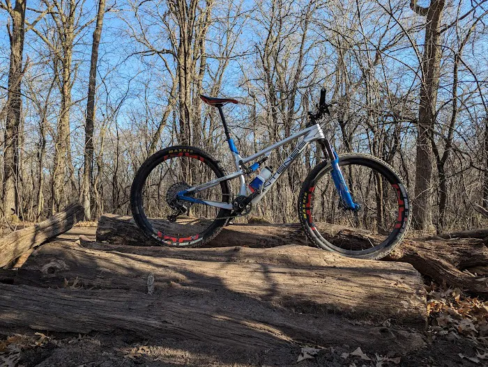 Lebanon Hills Mountain Bike Trail Head Picture 1