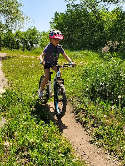 Lebanon Hills Mountain Bike Trail Head Picture 7