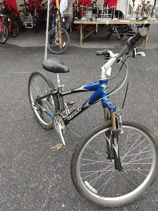 Weaver's Bike Shop Picture 1