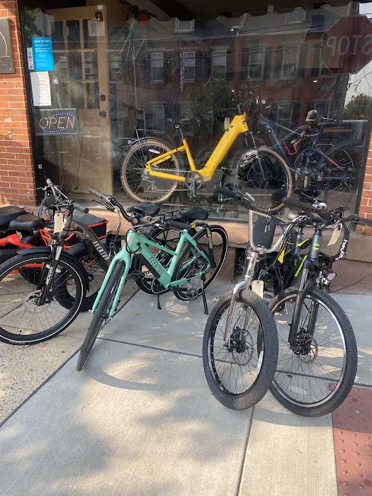 Let's Roll Electric Bike Shop Picture 4