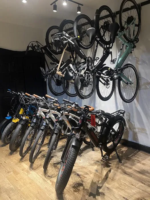 Let's Roll Electric Bike Shop Picture 1
