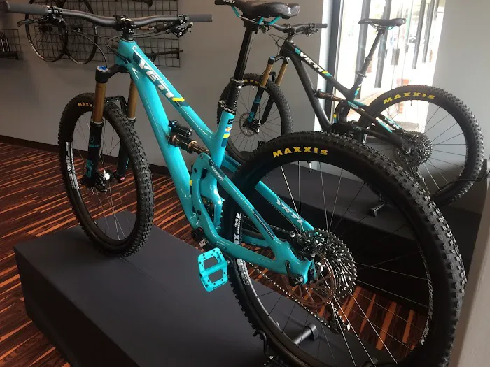 Worldwide Cyclery Picture 6