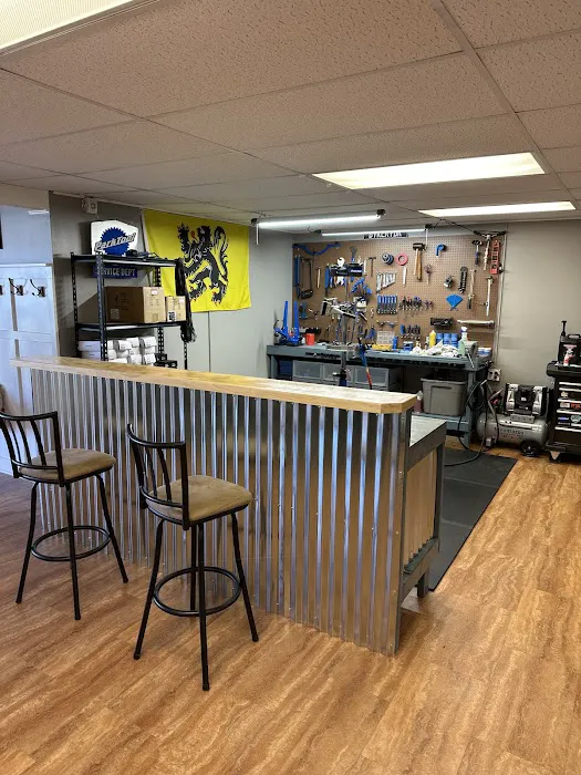 Leading Edge Cyclery Picture 3