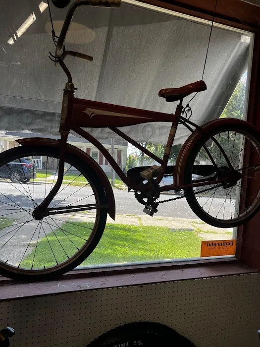 Broken Spoke Bike Shop Picture 1