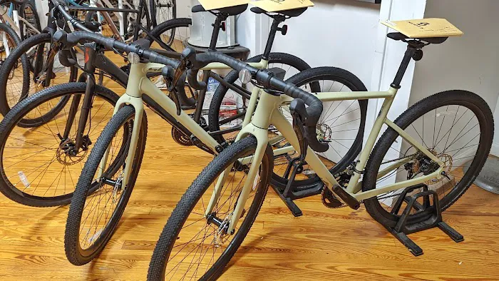 Deluxx Bikes Picture 1