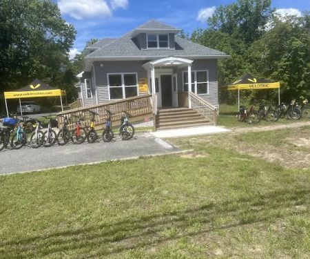 Andyu2019s E-bikes