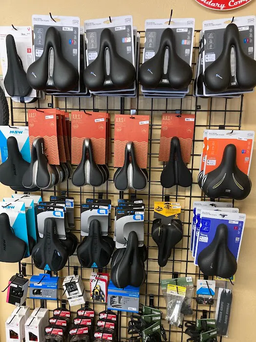 Peterson's Ski & Cycle Picture 4