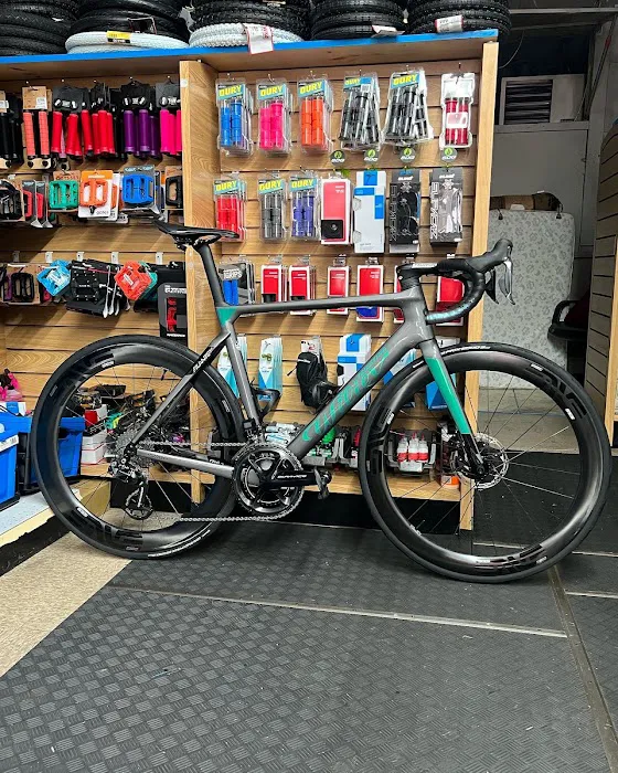 NB CYCLING BIKE SHOP Picture 1