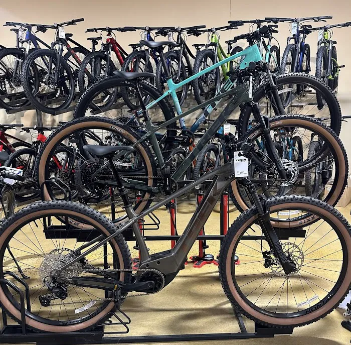 Trek Bicycle Store of Middletown Picture 10
