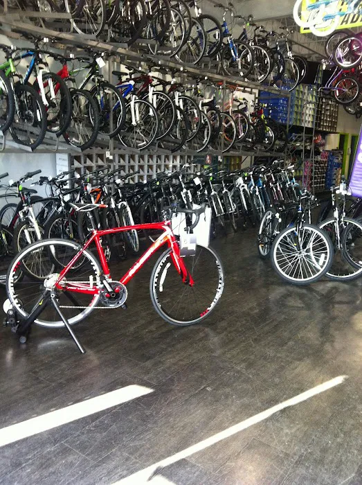 B3 Bicycles - Giant Howell Picture 7