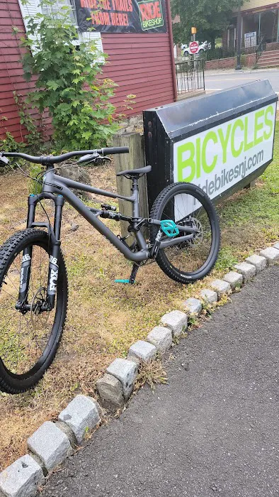 RIDE BIKE SHOP Picture 7