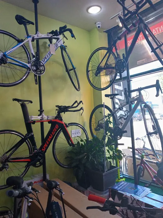 NYC Bicycle Shop Picture 7