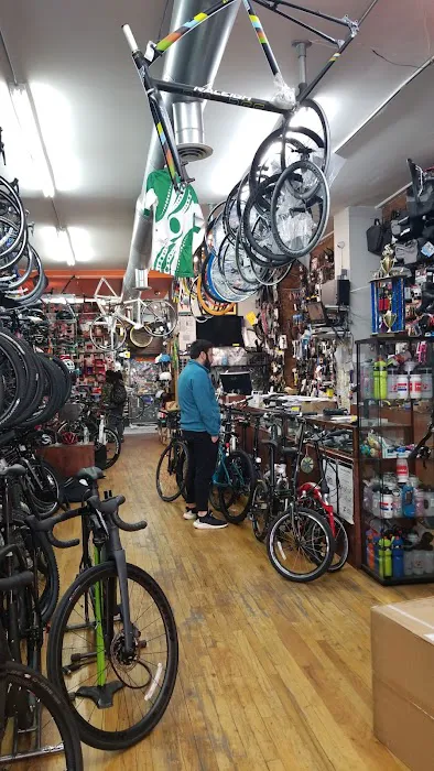 Verrazano Bicycle Shop Picture 3