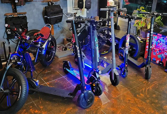 Edgewares Customs EBike Scooter - Best Electric Repair & Segway Service Picture 8