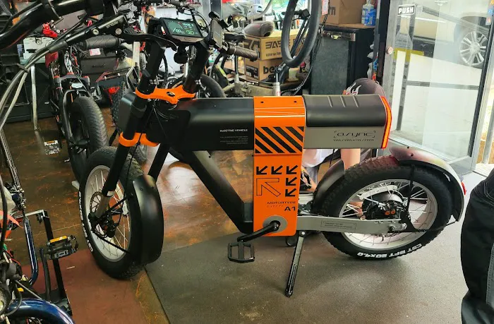 Edgewares Customs EBike Scooter - Best Electric Repair & Segway Service Picture 6