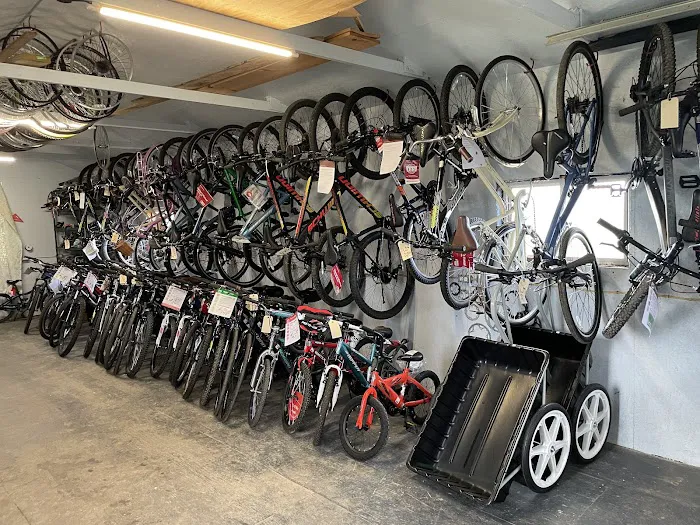 Hoover's Bike Shop Picture 2