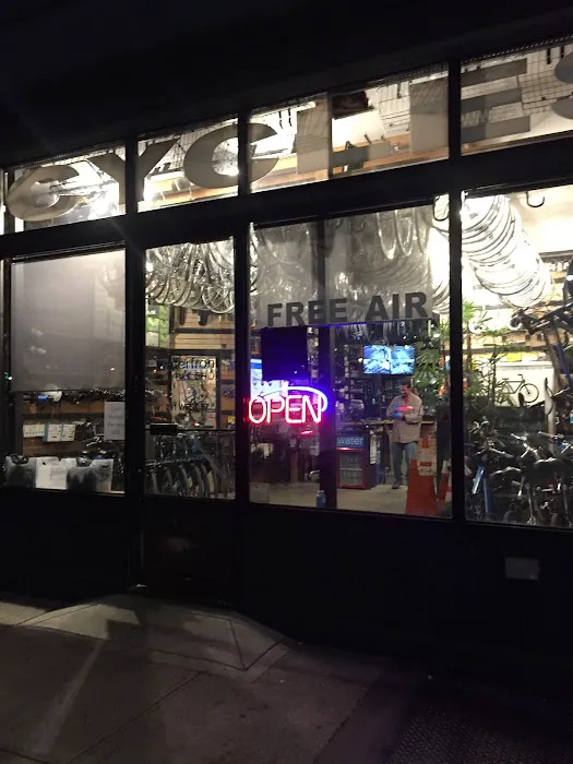 Waterfront Bicycle Shop Picture 2