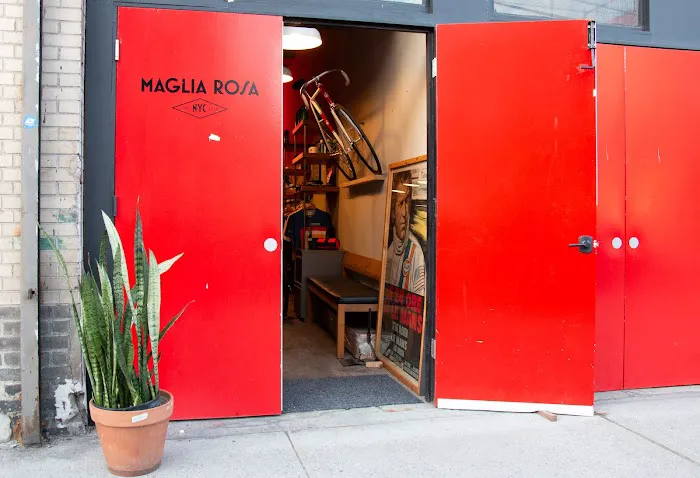 Maglia Rosa NYC Picture 3