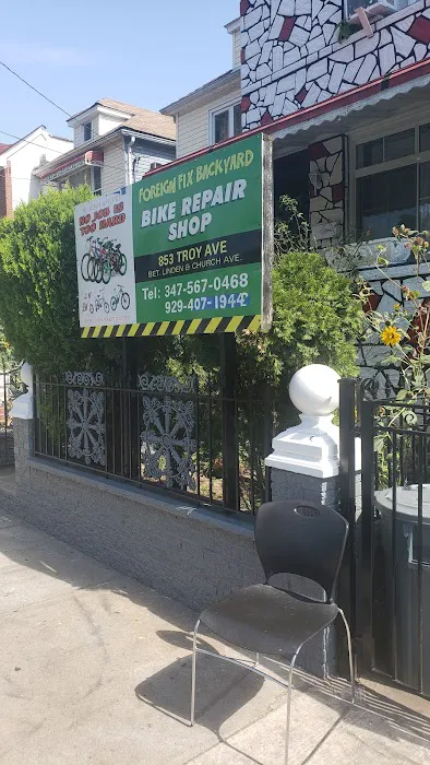 Foreign Fix Backyard Bike Repair Shop Picture 5