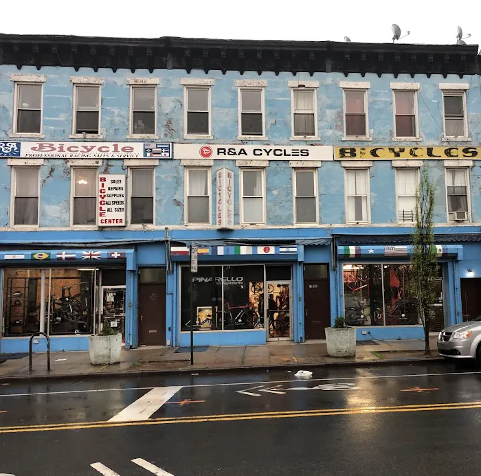 R&A Cycles Brooklyn Picture 3