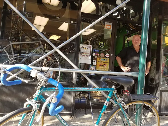 Bicycle Station Picture 7