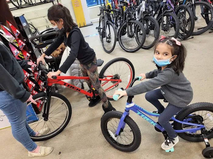 Trek Bicycle Columbia Maryland Picture 1