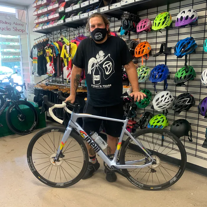 Just Riding Along Bicycle Shop Picture 6