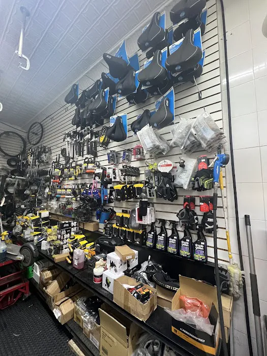 NYC Bike & Scooter Shop Picture 5