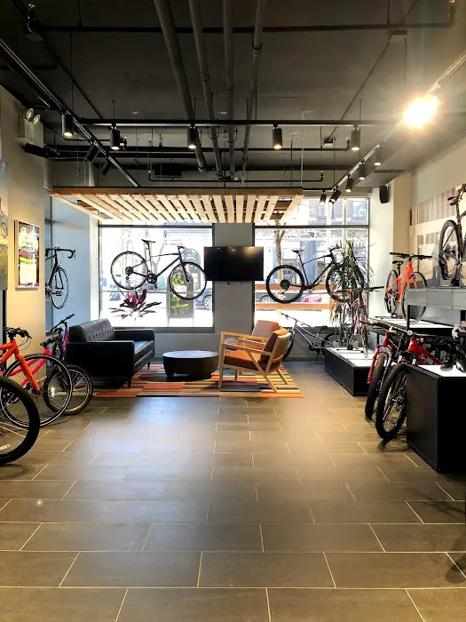 Hilltop Bicycles NYC - Williamsburg Picture 3