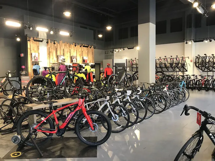 Trek Bicycle Rockville Picture 3