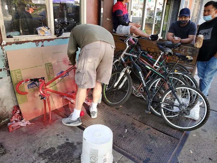 Amsterdam Bicycles & Repair shop (Flat fix) service. Picture 2