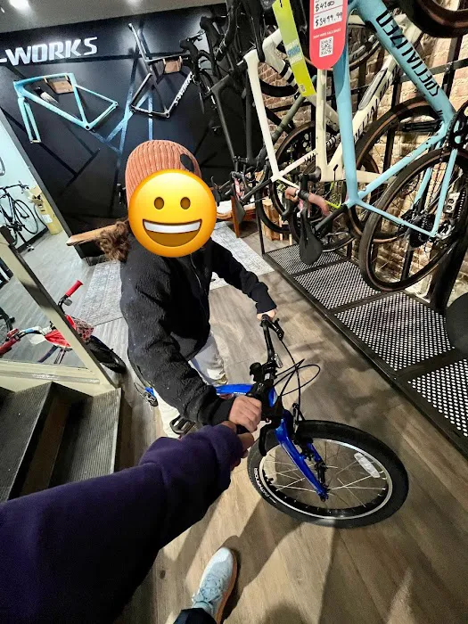 Specialized NYC - Upper West Side Picture 1