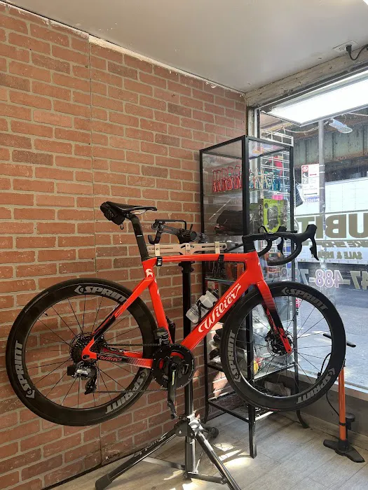 Cubito Bike Shop Picture 7