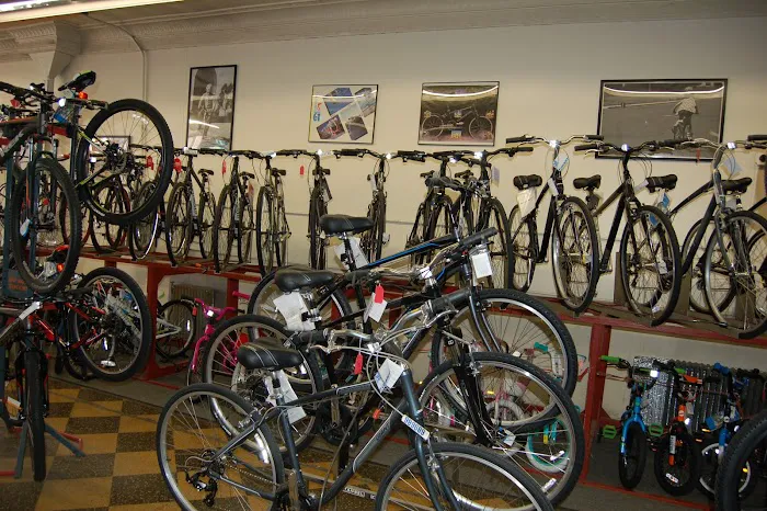 ADT Bike & Skate Shop (Arc De Triomphe Inc) Picture 6