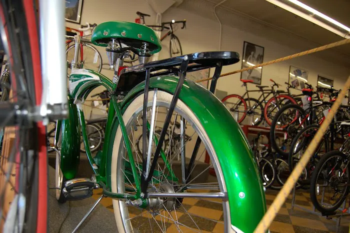 ADT Bike & Skate Shop (Arc De Triomphe Inc) Picture 5